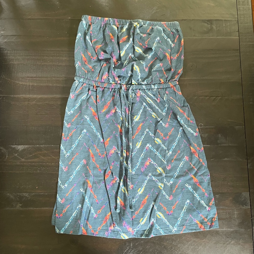 strapless dress
